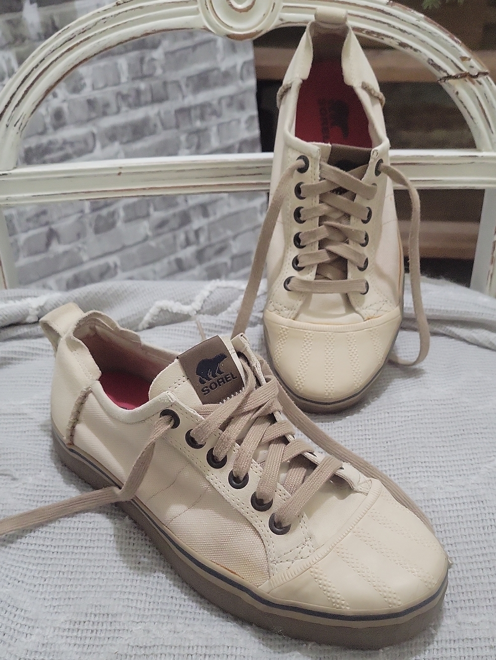 Sorel Sentry Cream and Tan Low-Top Sneakers, Mens Size 9, Casual, Preppy